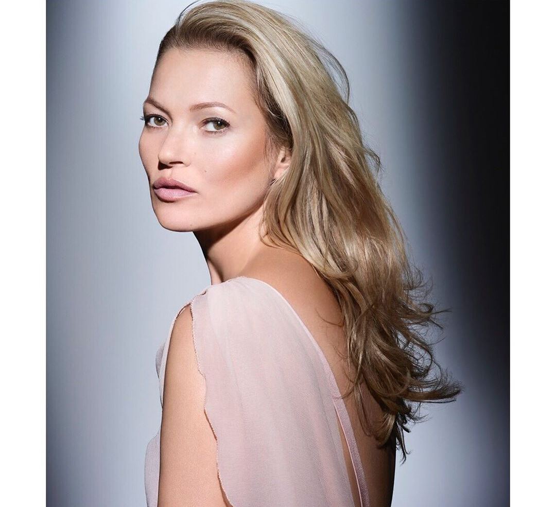 Кейт Мосс на архивных фото и сегодня: как менялась икона героинового шика с годами