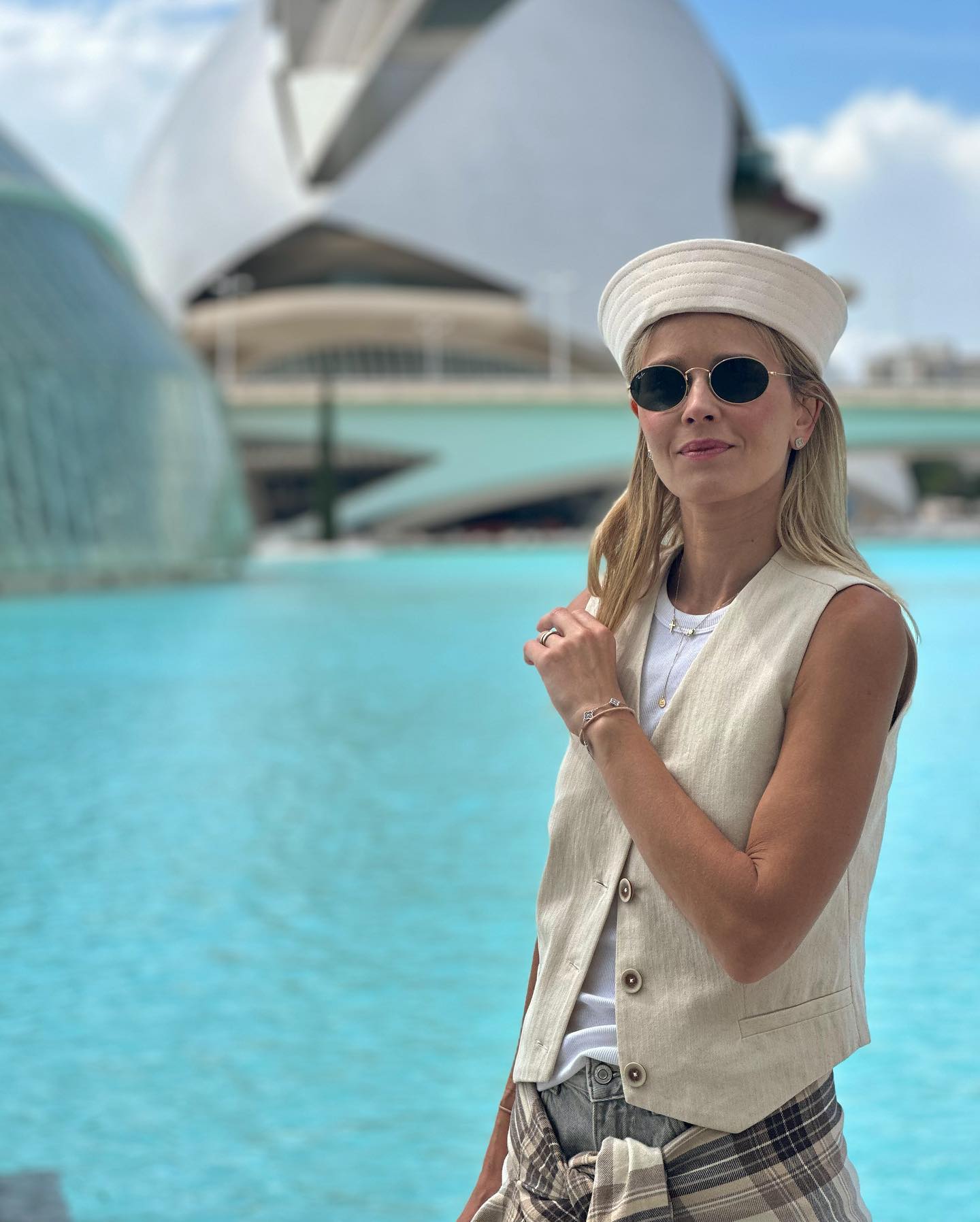 Відома українська акторка показала, як поєднати тренди цього сезону в італійському стилі (фото)