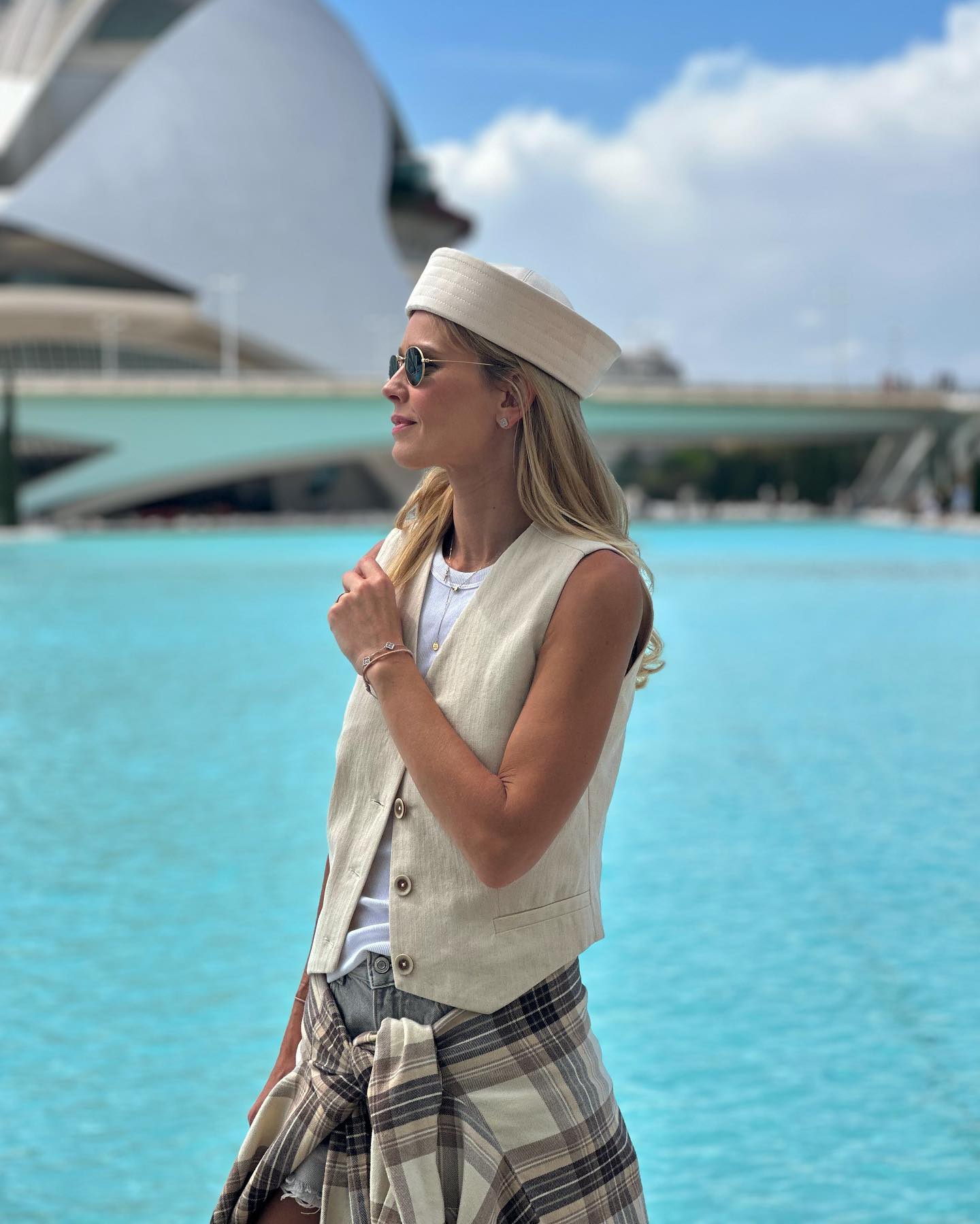 Відома українська акторка показала, як поєднати тренди цього сезону в італійському стилі (фото)