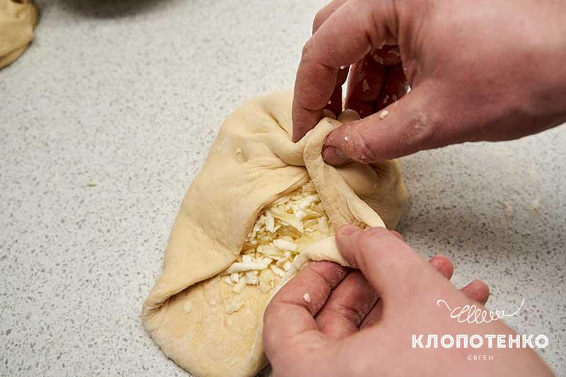 Клопотенко предложил приготовить нестандартный хачапури: "настоящая Грузия у вас дома!"