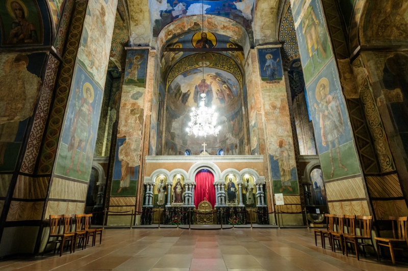 "Пекло для чоловіків, рай для жінок": Що приховує Кирилівська церква в Києві