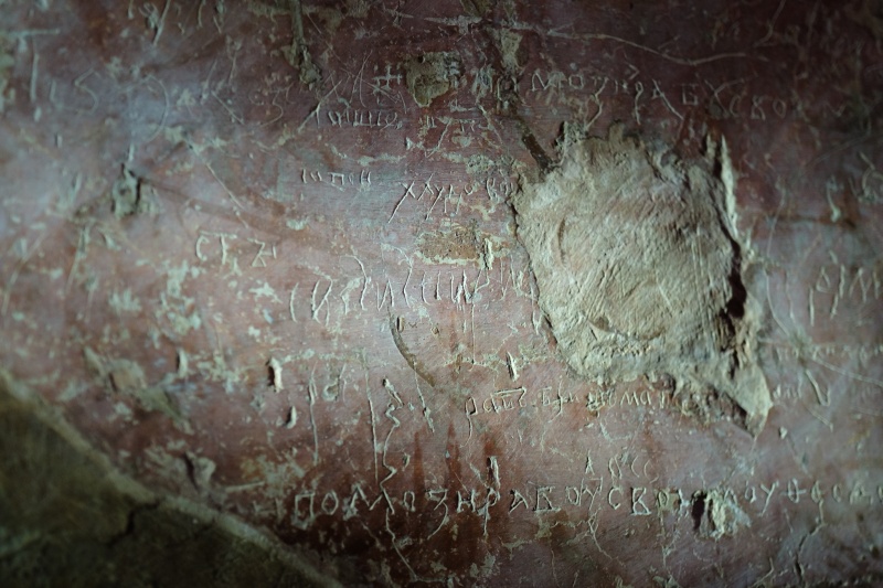 "Пекло для чоловіків, рай для жінок": Що приховує Кирилівська церква в Києві