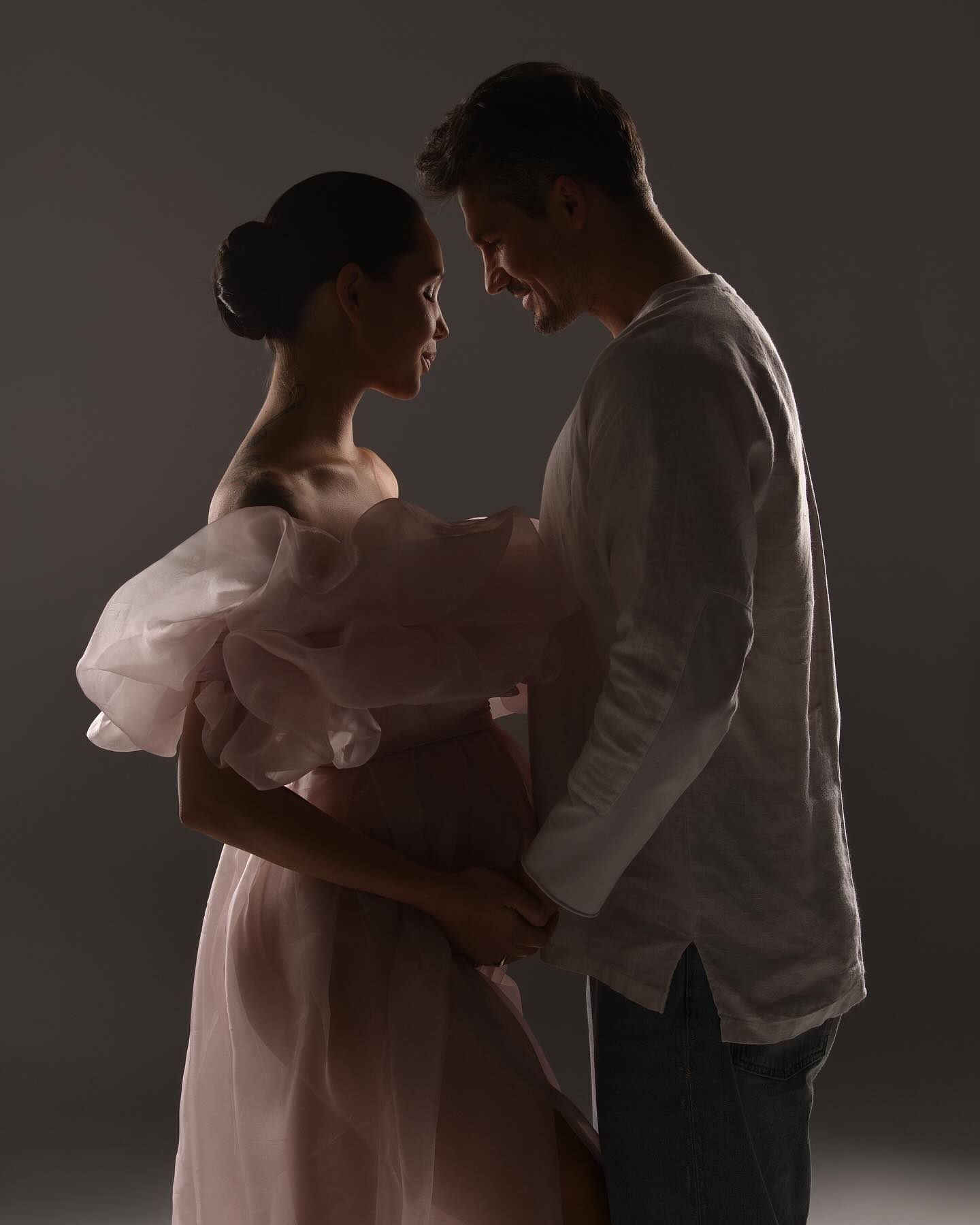 Дружина Євгена Кота розкрила секрети догляду за тілом під час вагітності