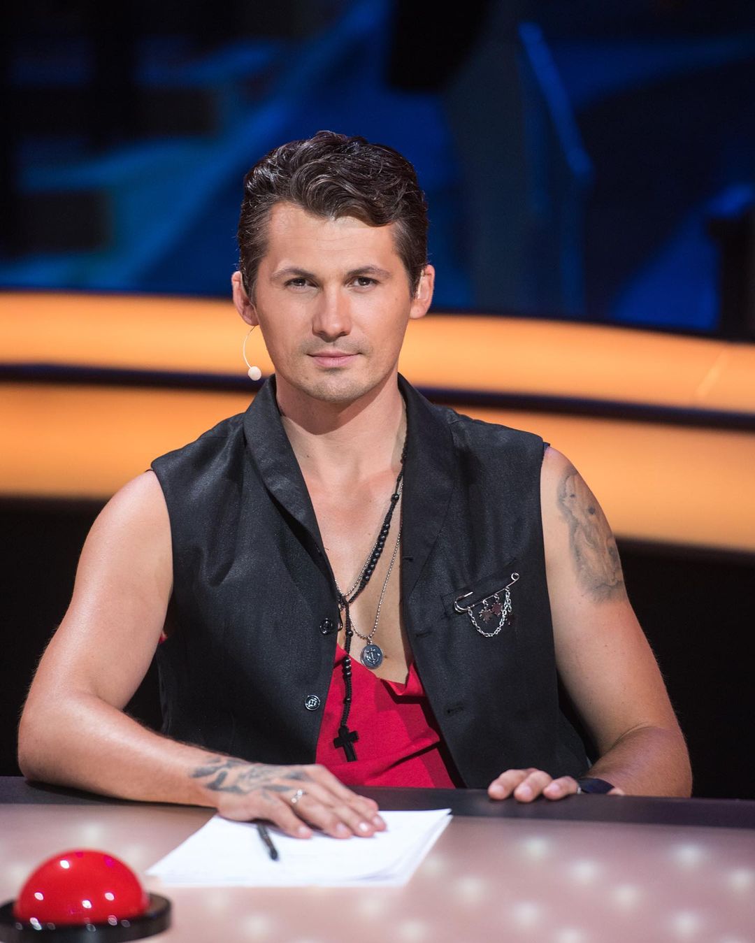 "Випльовував щось чорне": зірка українського ТБ розповів, як росіяни труїли його і дружину