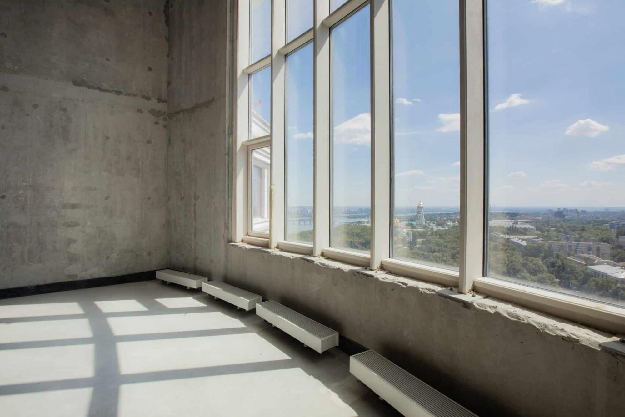 У Києві продають за 10 мільйонів доларів квартиру без ремонту. Як вона виглядає