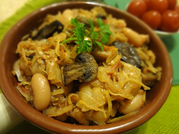 Готовим 12 традиционных блюд к Святвечеру: рецепт № 9 - особая украинская фасоль