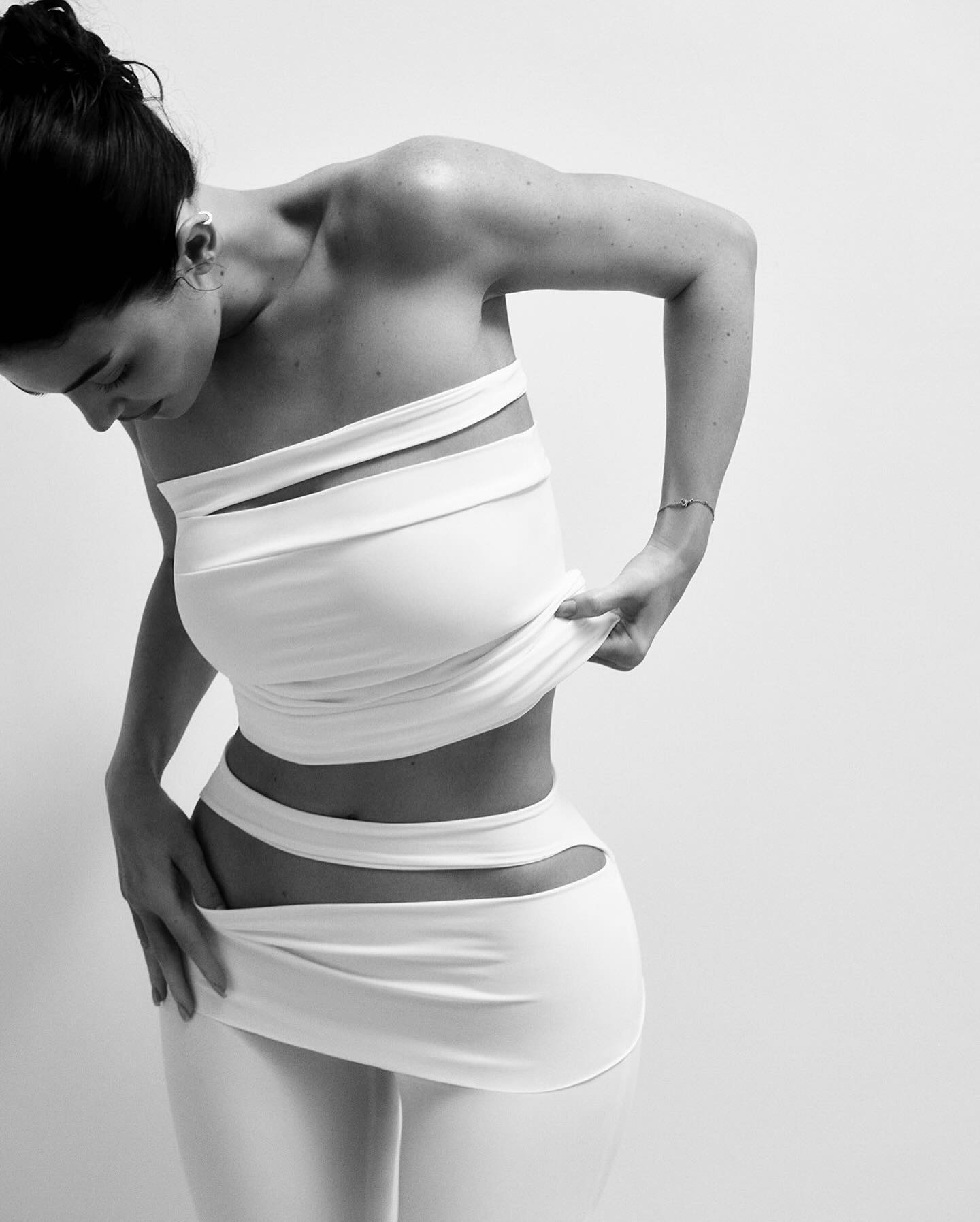 Кайлі Дженнер показала нові звабливі образи (фото)