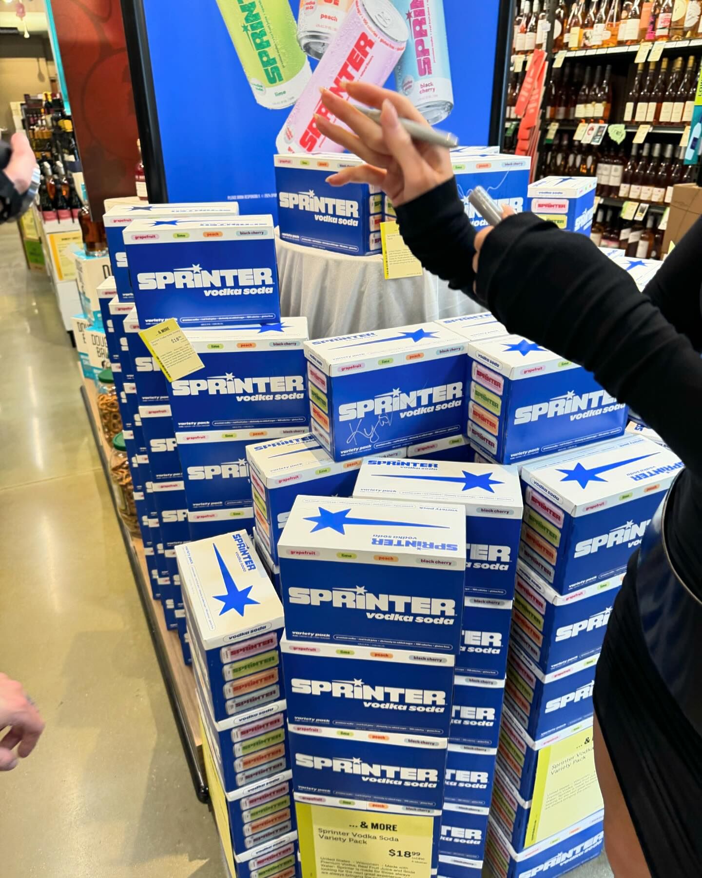 Кайли Дженнер представила свой дебютный бренд алкоголя (фото)