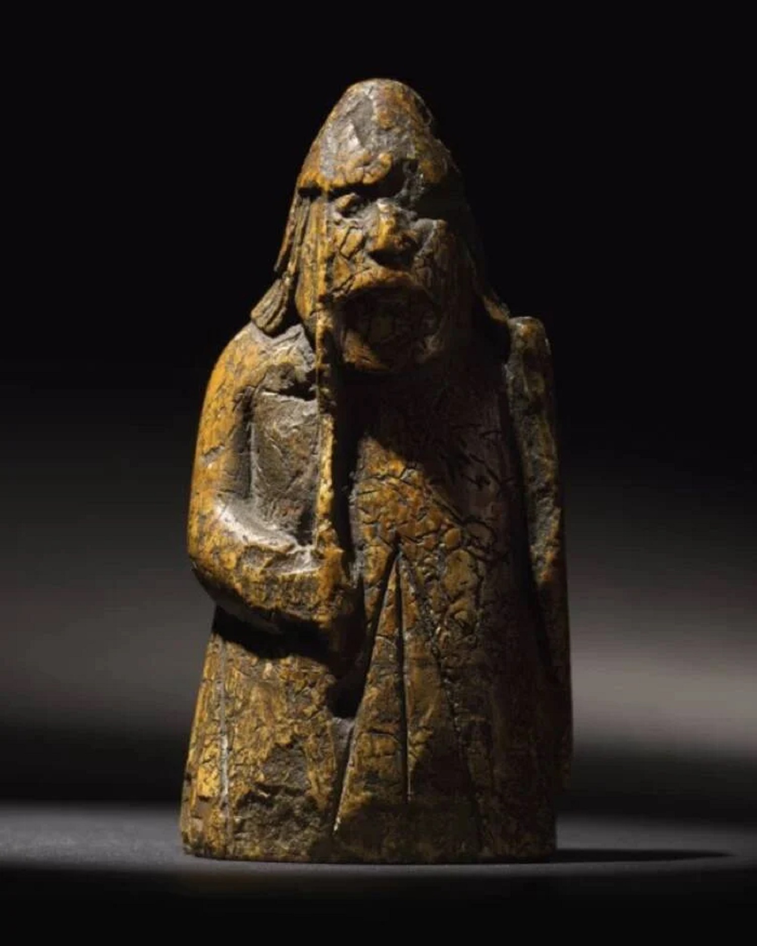 Від картини Далі до яйця Фаберже:  7 безцінних знахідок в магазинах секонд-хенду