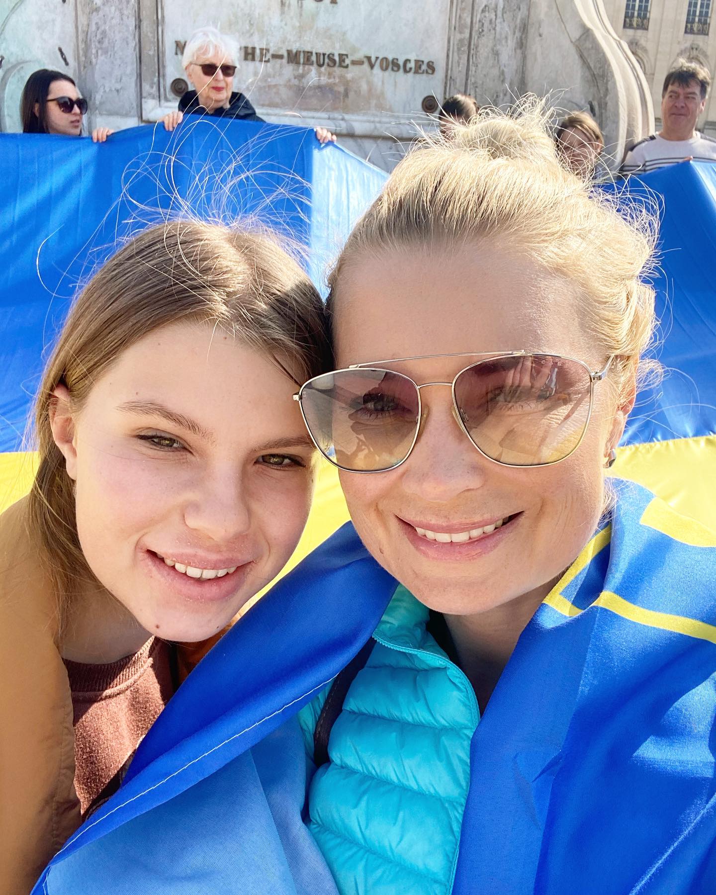 Зіркові матері-одиначки: хто в українському шоу-бізнесі виховує дітей без чоловіка