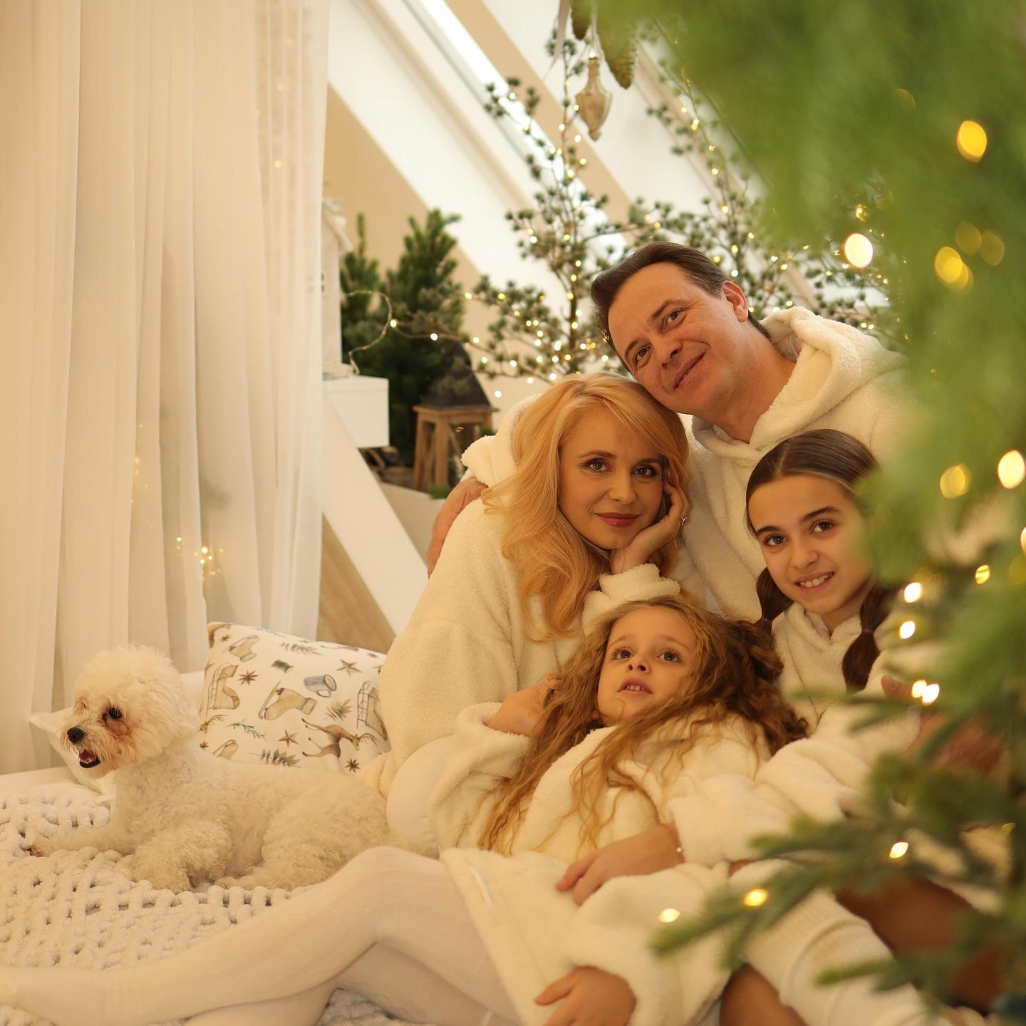 Як зірки відзначили Новий рік 2024: Мірошниченки, Осадча, Квіткова та інші (фото)