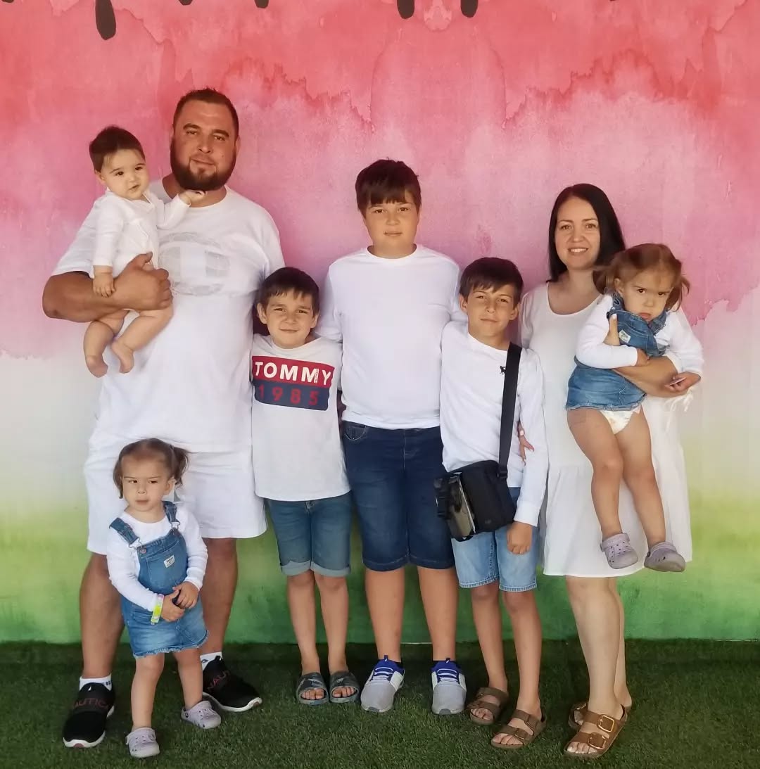 Украинка родила сросшихся близнецов, которым давали минимальные шансы выжить: как они выглядят сейчас