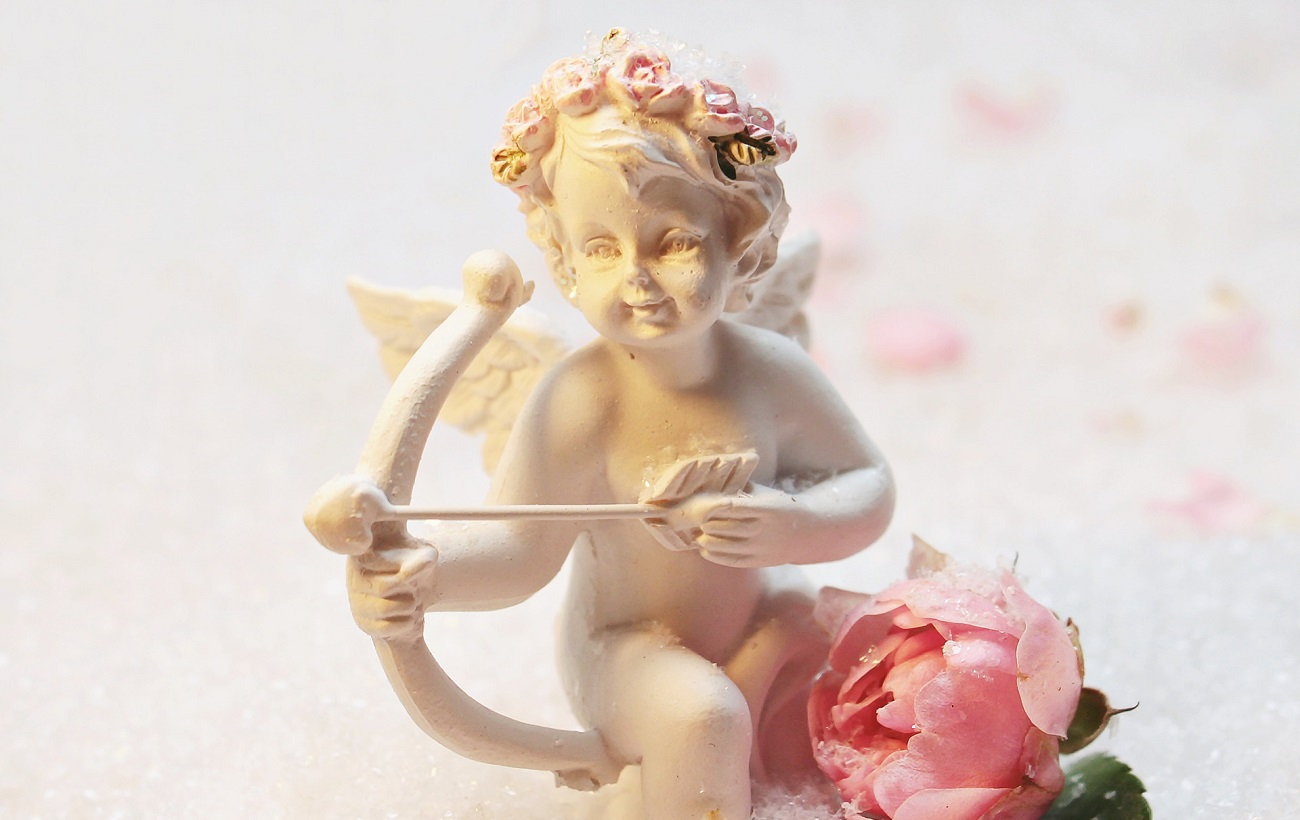 День ангела Оксани і Ксенії: привітайте іменинниць гарними листівками, віршами та СМС