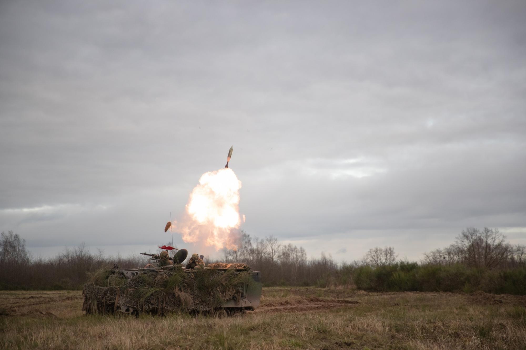 Зброя з Німеччини. Що вже отримала Україна та чому не дають танки