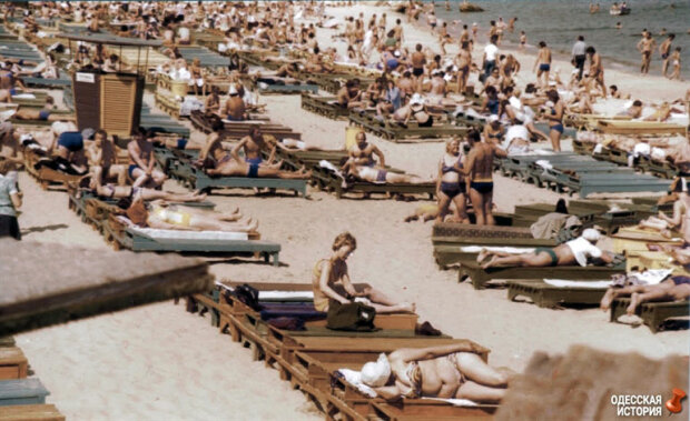 Давай взятку за путевки, либо отдыхай "дикарем". Какими на самом деле были отпуска в СССР