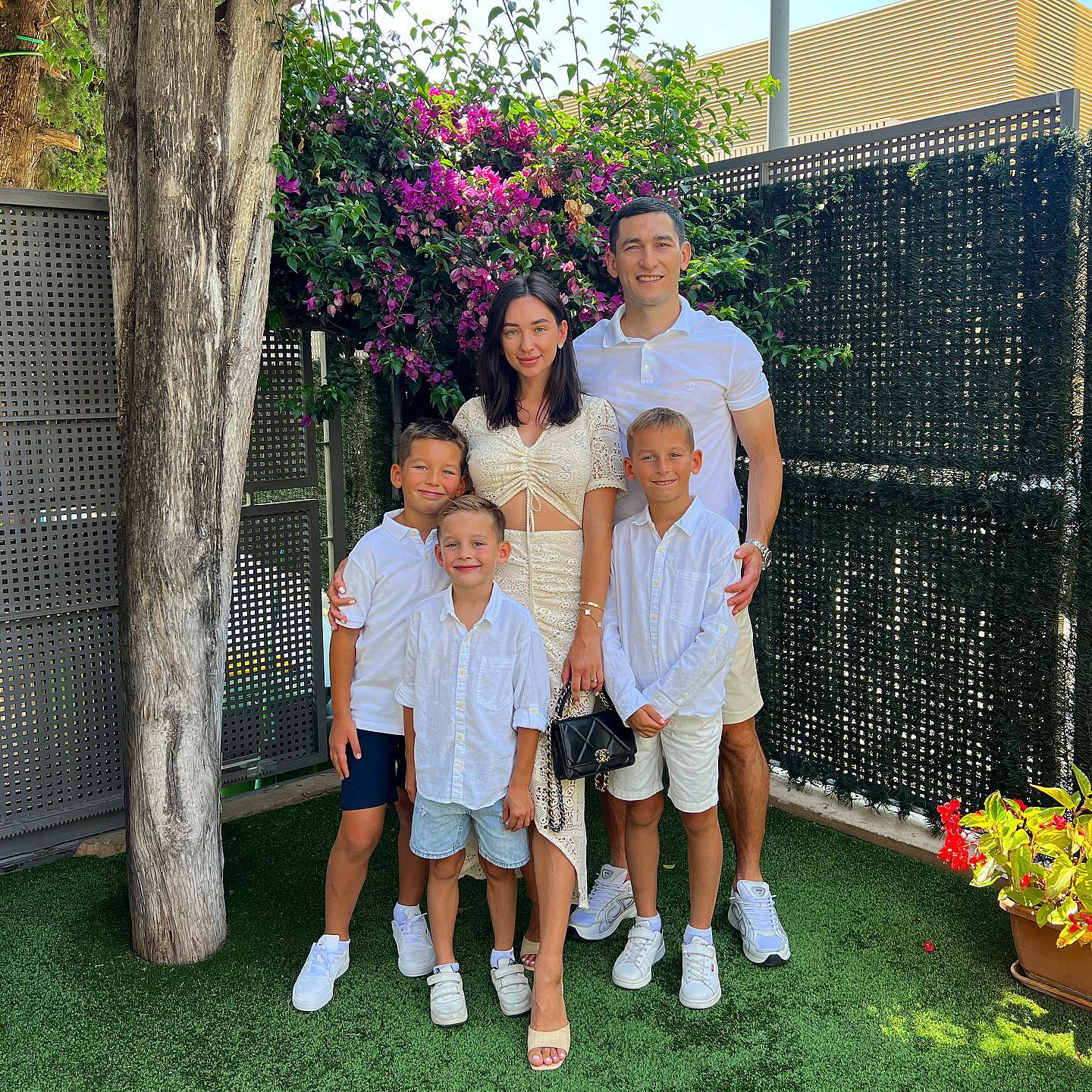 5 дружин українських футболістів, які не менш популярні, ніж їхні чоловіки