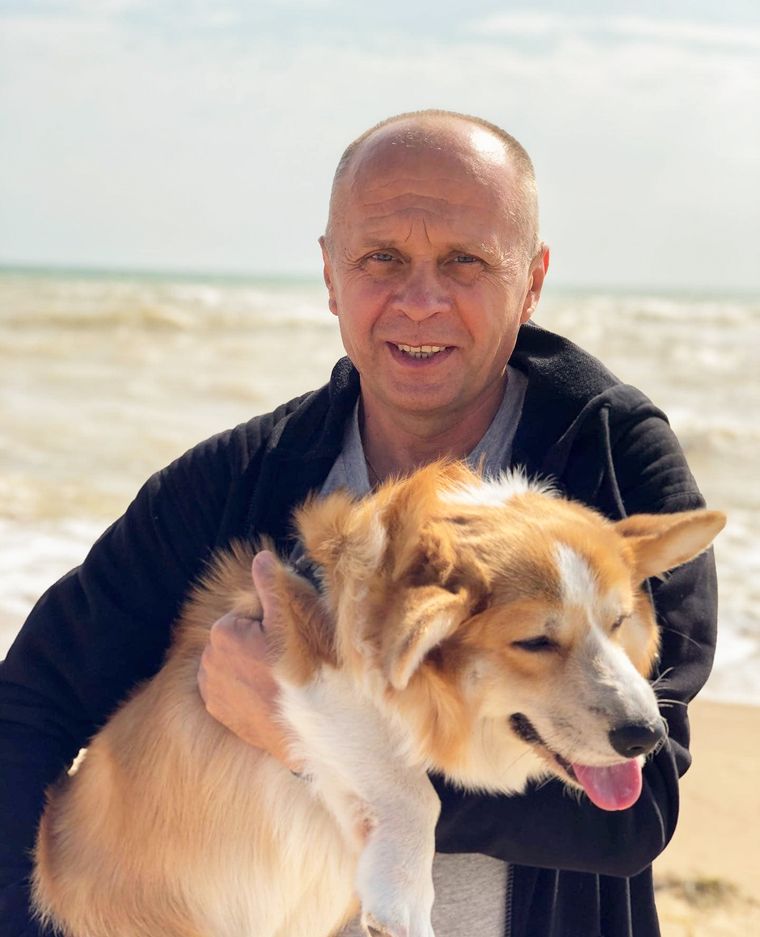 "Накануне взрыва перевели в барак в Еленовке": дочь "азовца" рассказала о последнем звонке от отца