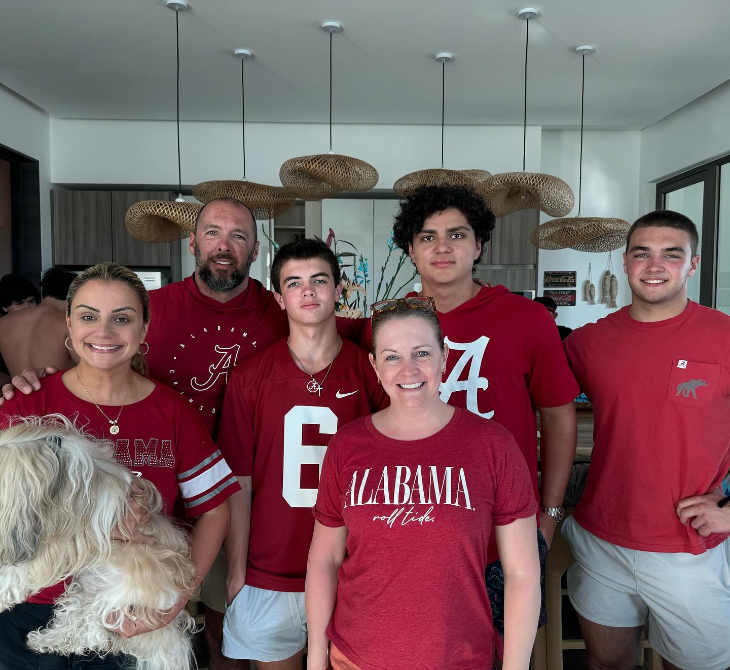 Не узнать: как сейчас выглядит главная звезда сериала "Сабрина - маленькая ведьма" (фото)