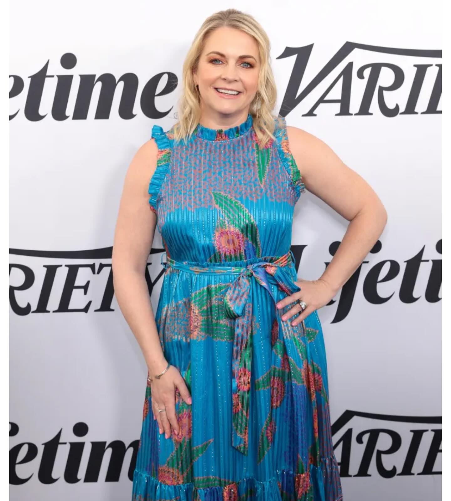 Не узнать: как сейчас выглядит главная звезда сериала "Сабрина - маленькая ведьма" (фото)