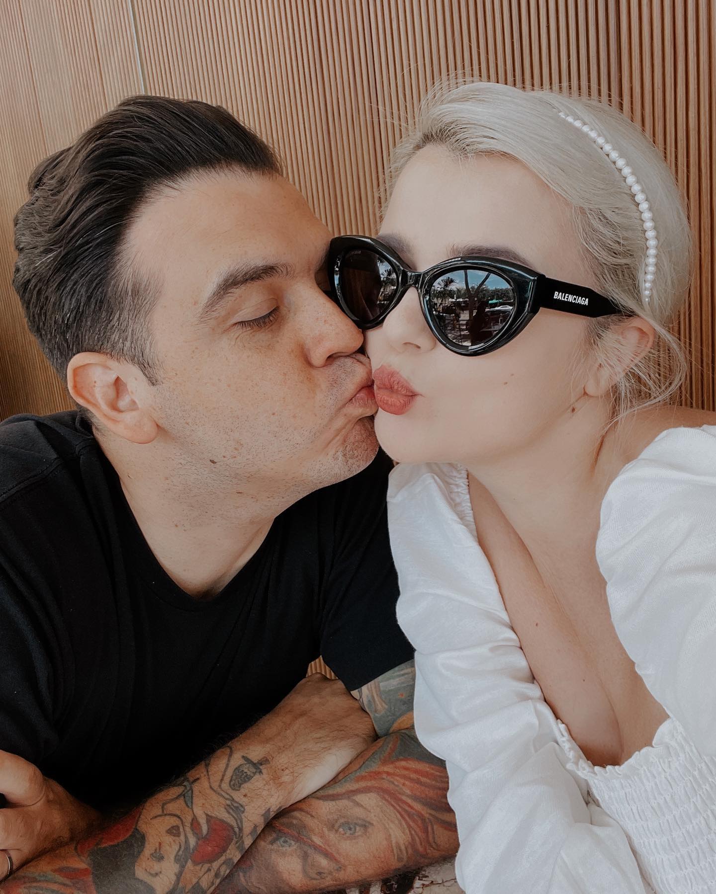 Разом із чоловіком-американцем. Міка Ньютон повертається в Україну