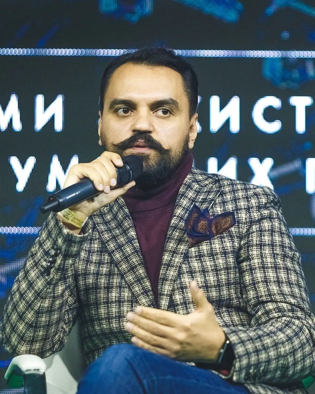 Продюсер Поляковой рассказал о ее гонорарах во время войны и ответил, изменился ли райдер певицы