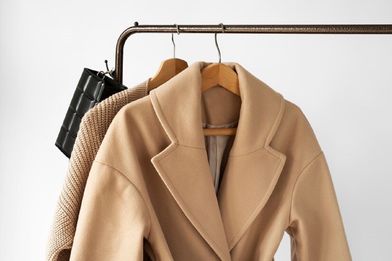 Як доглядати за зимовим одягом, щоб він мав гарний вигляд та служив довше