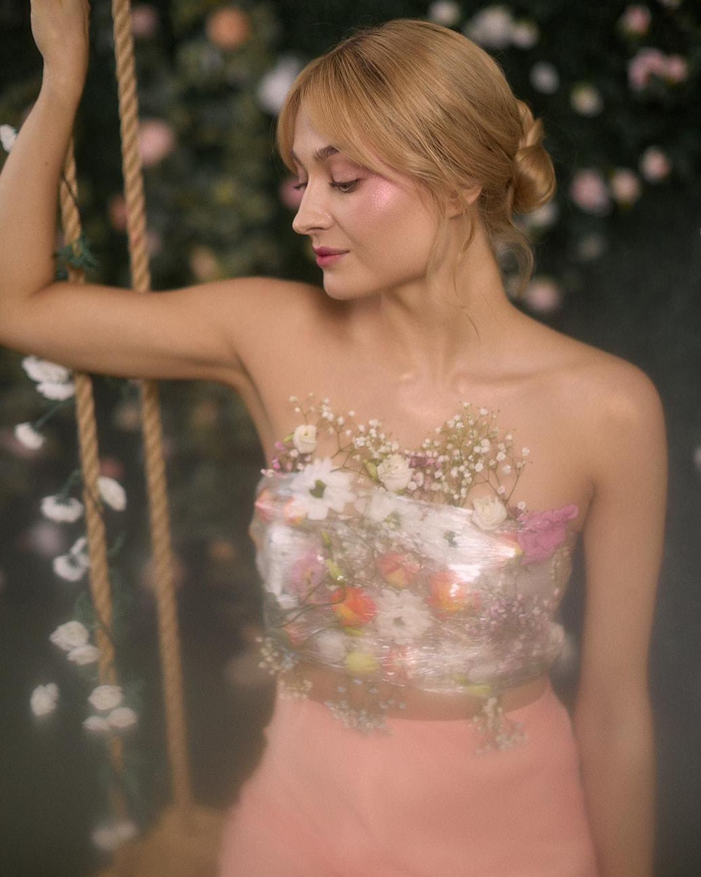 Відома акторка заінтригувала кадрами після розлучення: "По-новому особлива"