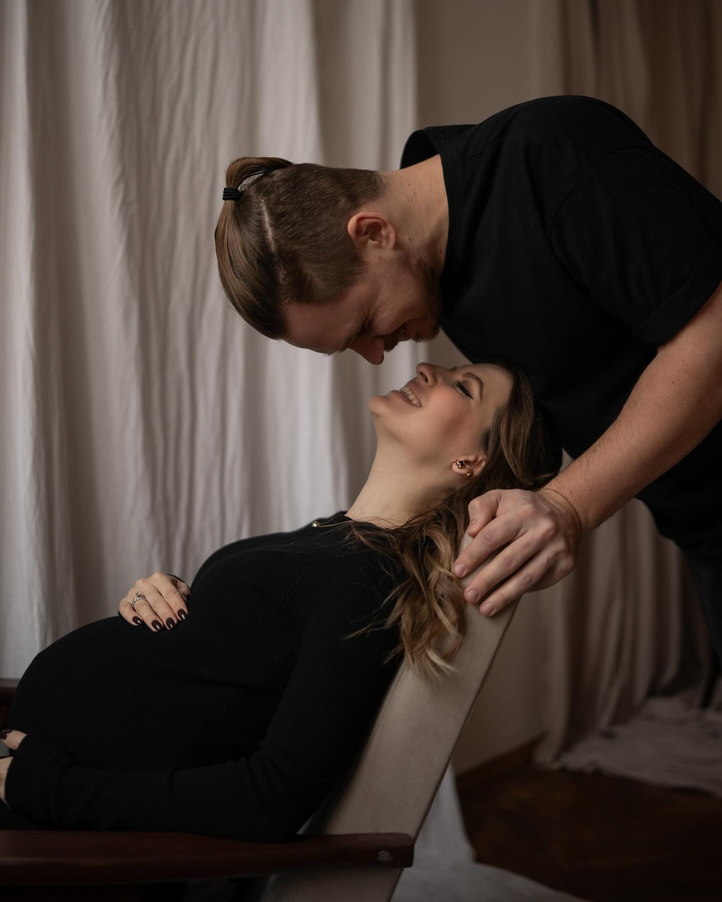 Українські зірки, які стануть батьками у 2024 році