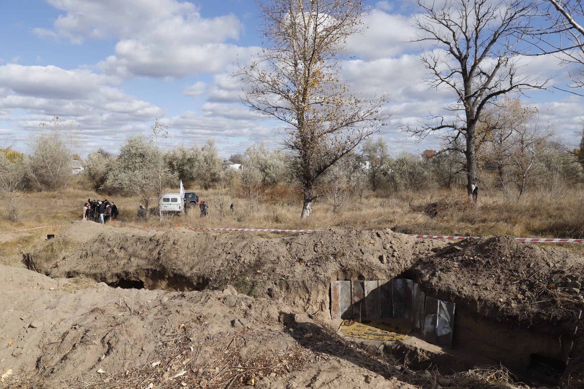 В Днепре на бывшем Ломовском плацдарме начали раскопки для поиска павших солдат Второй мировой войны