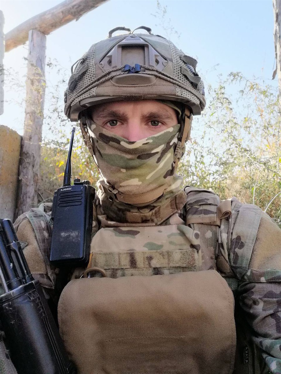 Наречена захисника "Азовсталі" дочекалася коханого з полону: їй дивом вдалося врятуватися з Маріуполя