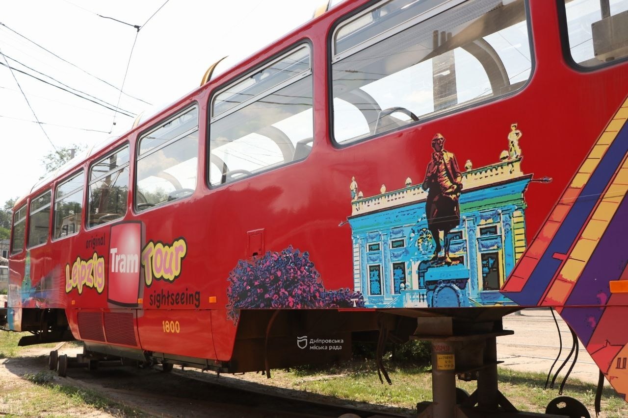 У Дніпрі курсуватиме нова партія трамваїв з німецького Лейпцига: як виглядає транспорт (фото)