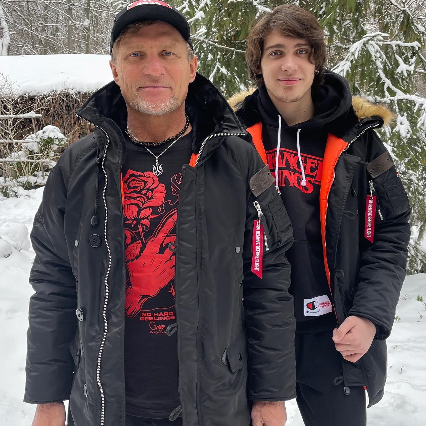 Олег Скрипка впервые за долгое время показал взрослых сыновей: как выглядят дети певца (фото)