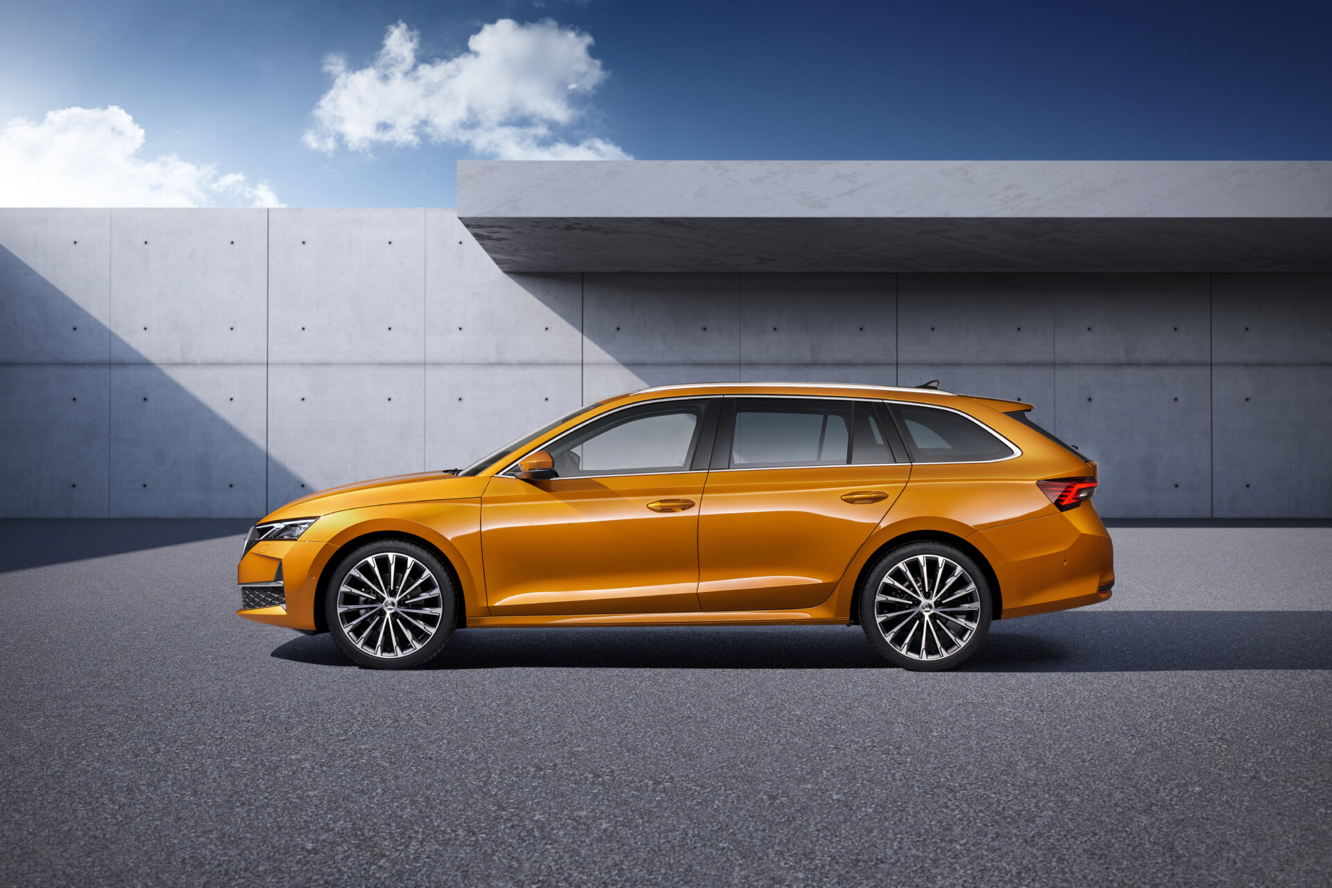 Різні і корисні: ТОП-5 універсалів до 30 тисяч доларів