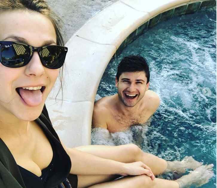 Зірка "Кварталу" вперше показала свого коханого