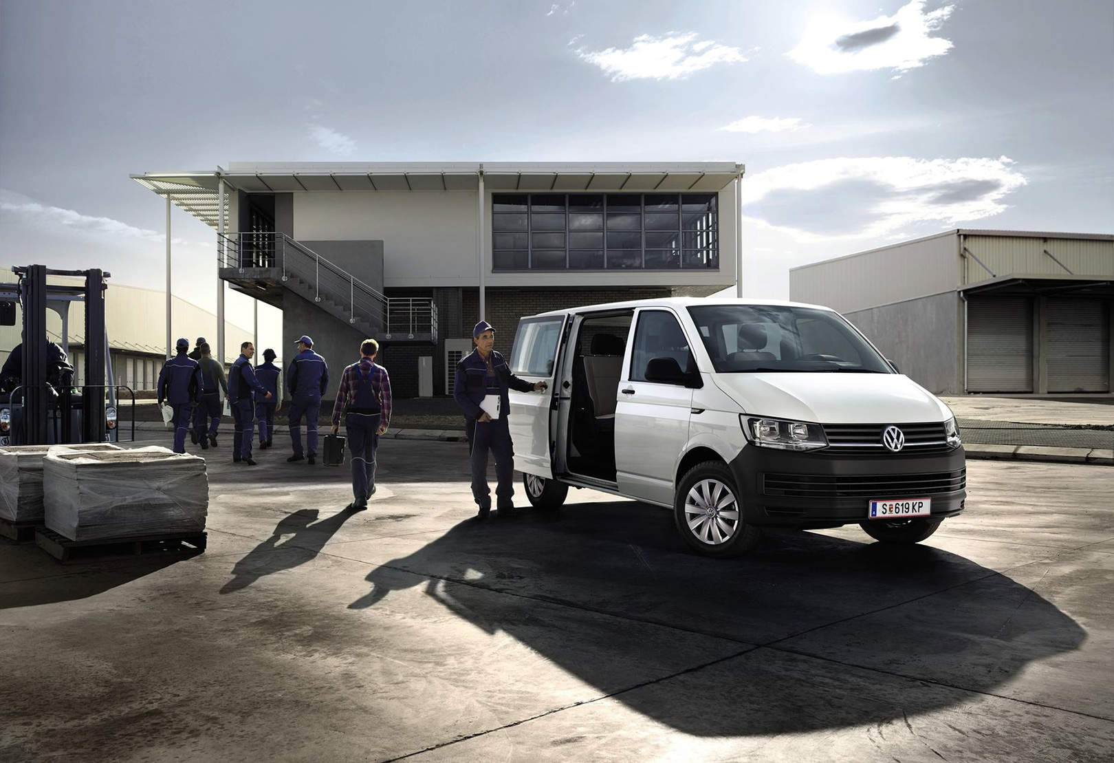 ТОП-5 легких мінівенів з пробігом: з великим простором для людей та вантажу