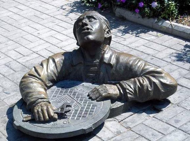 13 незвичайних і крутих пам'ятників України, про які мало хто чув