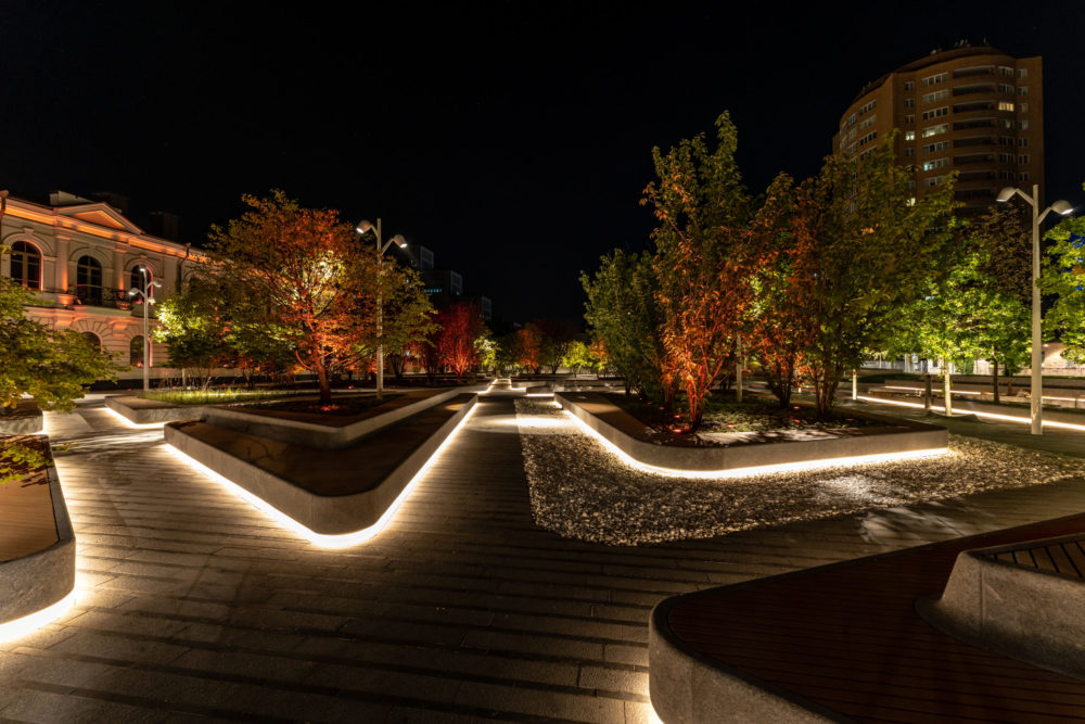 Дивіться, як виглядає одна із настаріших площ Дніпра після реконструкції (фото)