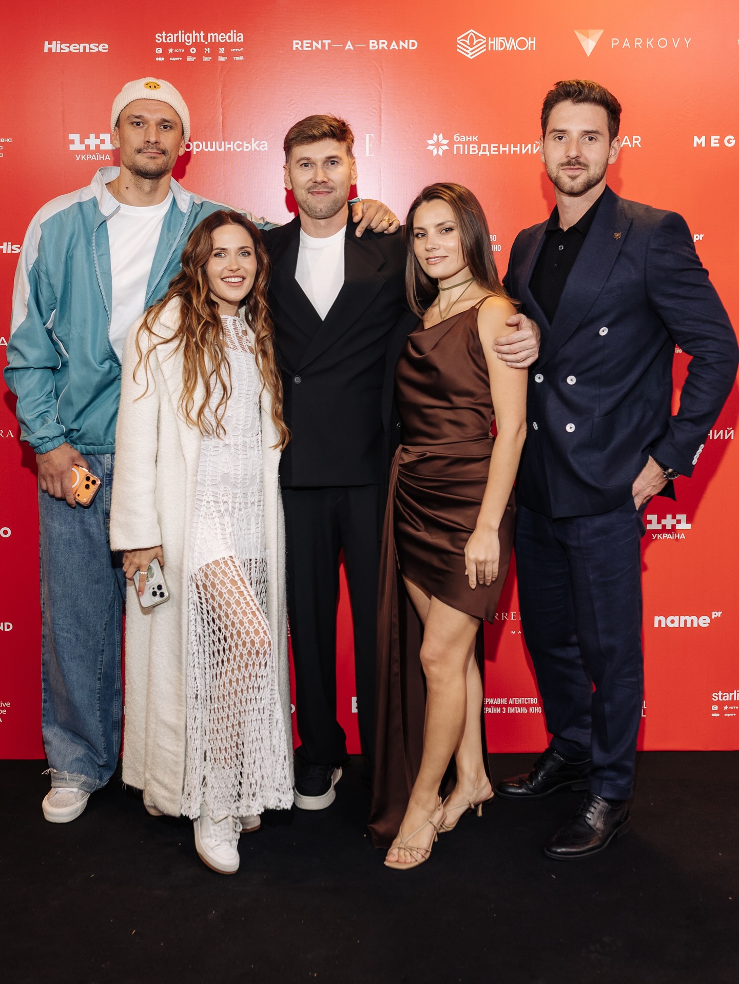 "Приємно, коли порівнюють з Цимбалюком": Павло Текучев про заробітки в кіно, батьківство та втрату мами