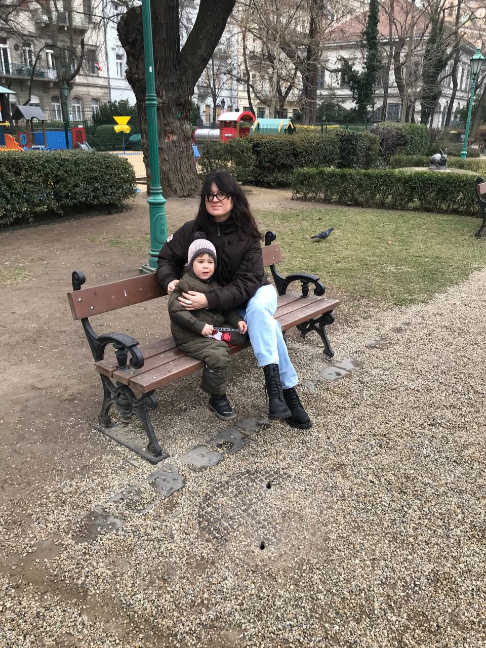 "Світло є навіть у темні часи": як Угорщина стала тимчасовим домом для моєї родини у розпал війни