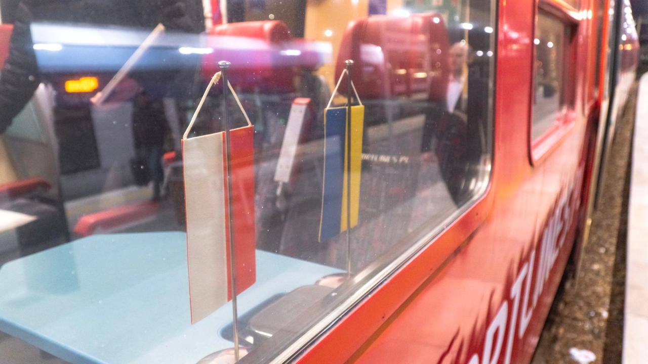 Із 1 червня. Польська залізниця запустить додаткові поїзди до України