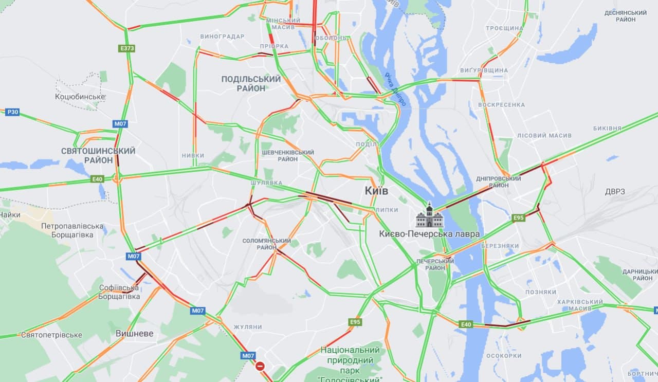 Ограничения в метро и пробки: гроза в Киеве вызвала транспортный коллапс