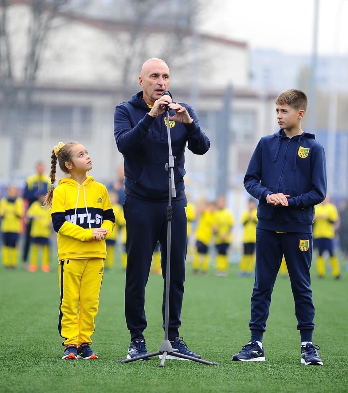 У Ярославского открытие детской футбольной Академии отметили двухдневным мегаконцертом