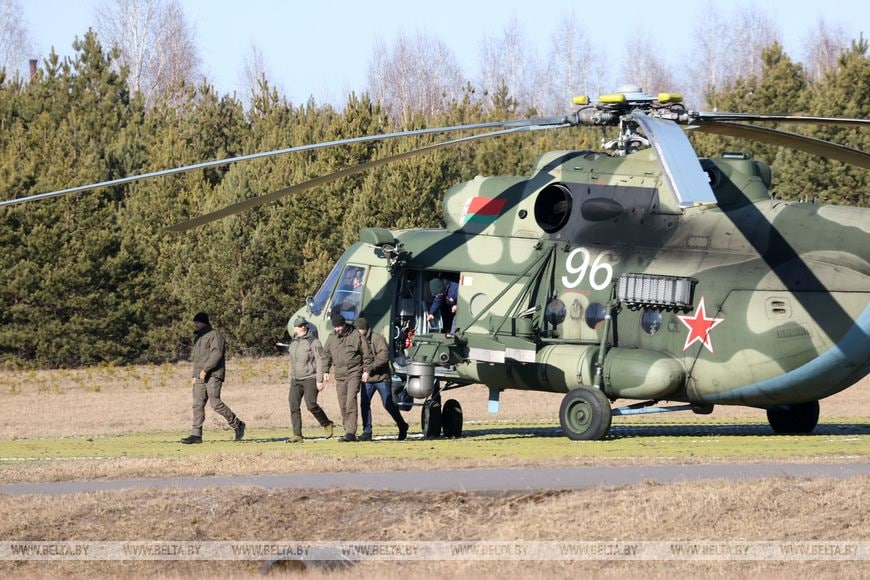 Як Україна та Росія рік тому зустрілися, щоб закінчити війну. Хроніки переговорів