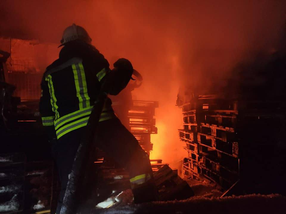 Окупанти обстріляли дитячу лікарню у Сєвєродонецьку