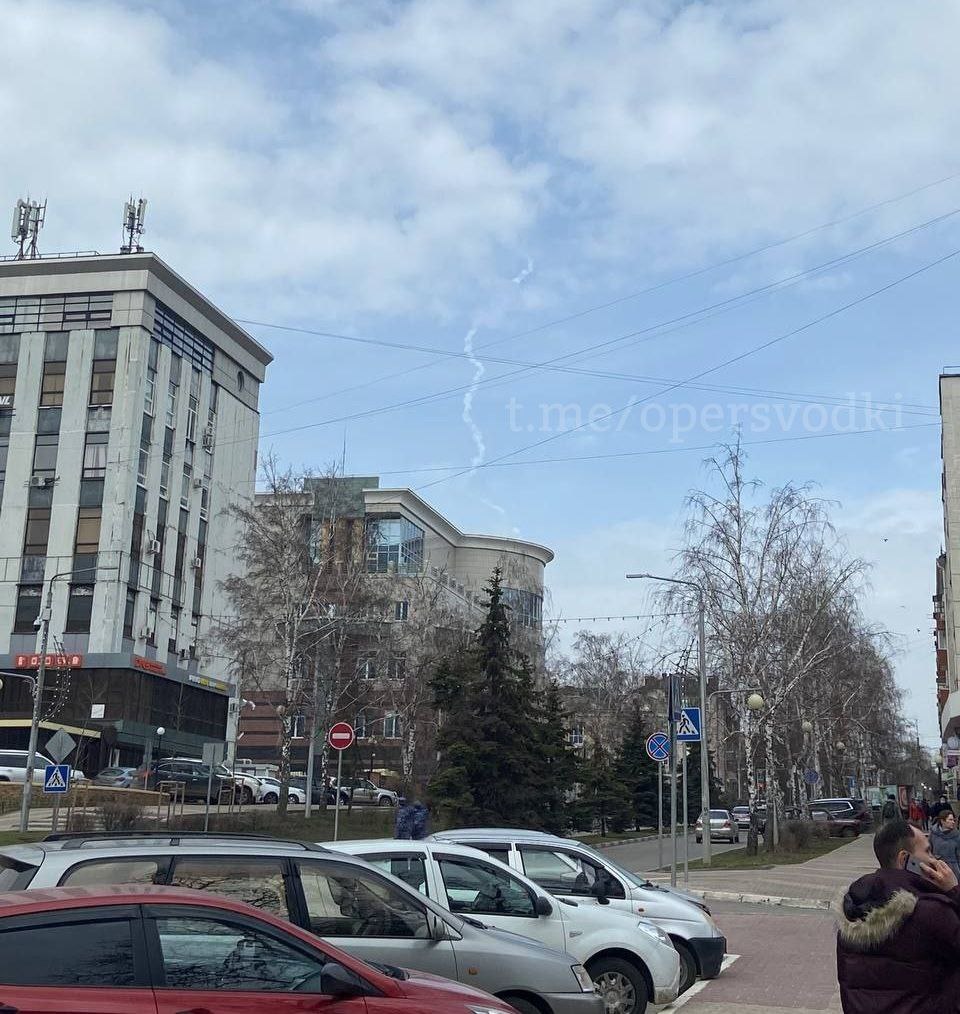 Воздушный удар, пожар и паника: что происходит в российском Белгороде