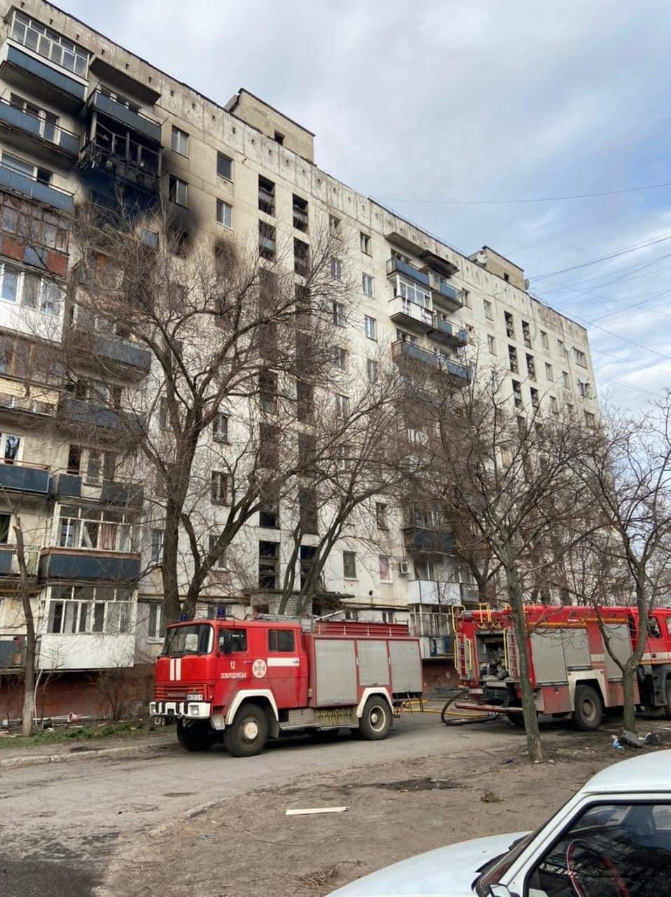 Военные РФ обстреляли города в Луганской области: повреждено 16 домов, отсутствует вода и газ