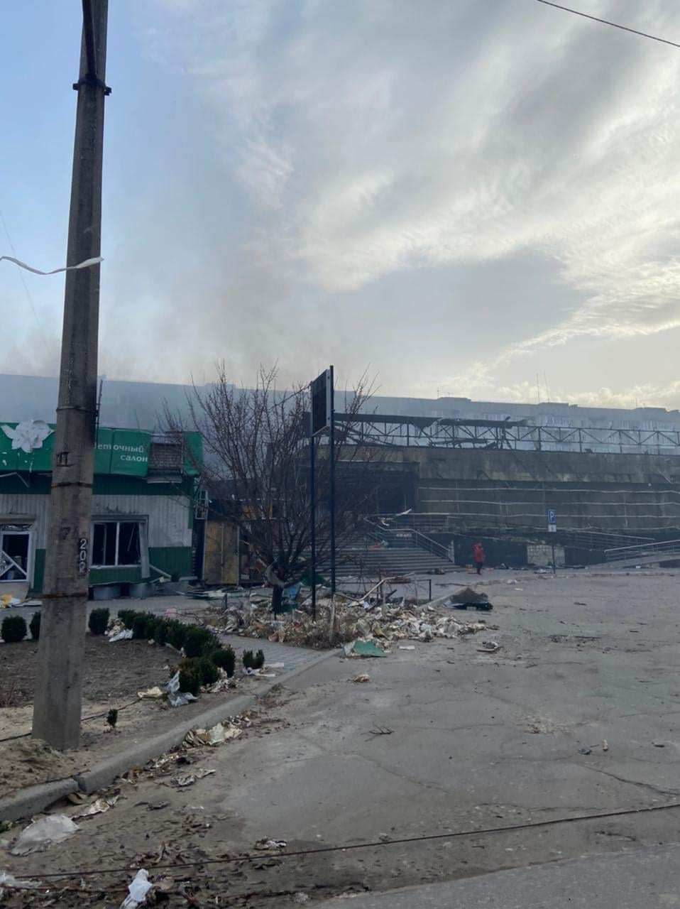 Военные РФ обстреляли города в Луганской области: повреждено 16 домов, отсутствует вода и газ