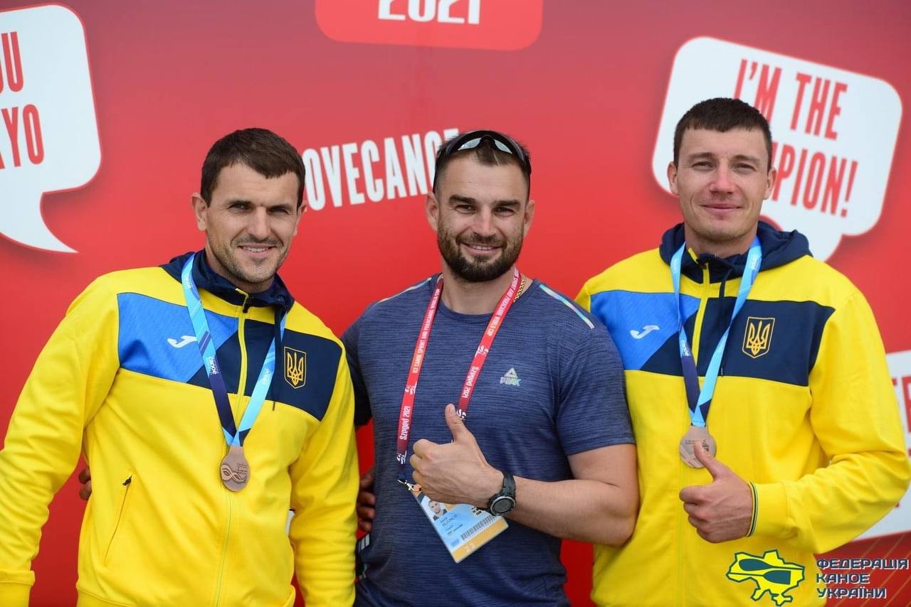 Трансформации войны: из вице-чемпионов мира в парном спорте в волонтеры огромной команды