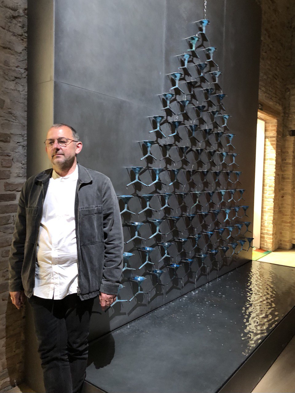 "Идея России - уничтожить нашу культуру": художник Павел Маков представил Украину на Венецианской биеннале