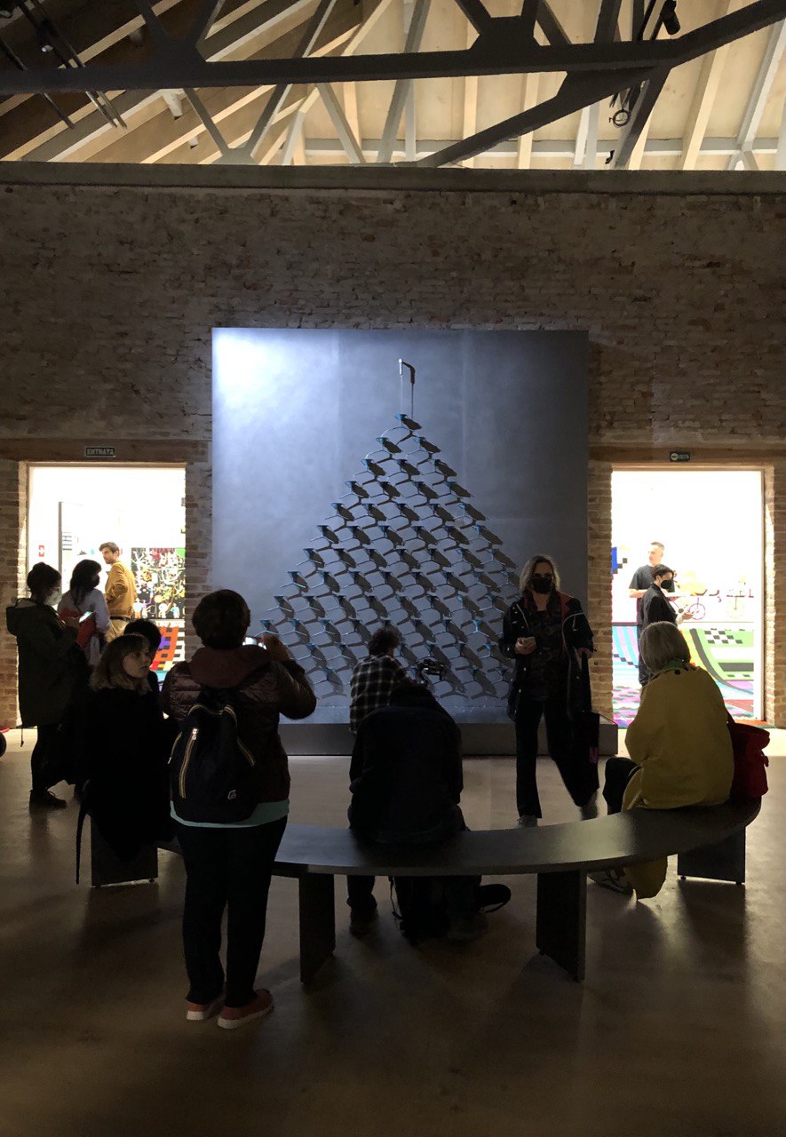 "Идея России - уничтожить нашу культуру": художник Павел Маков представил Украину на Венецианской биеннале